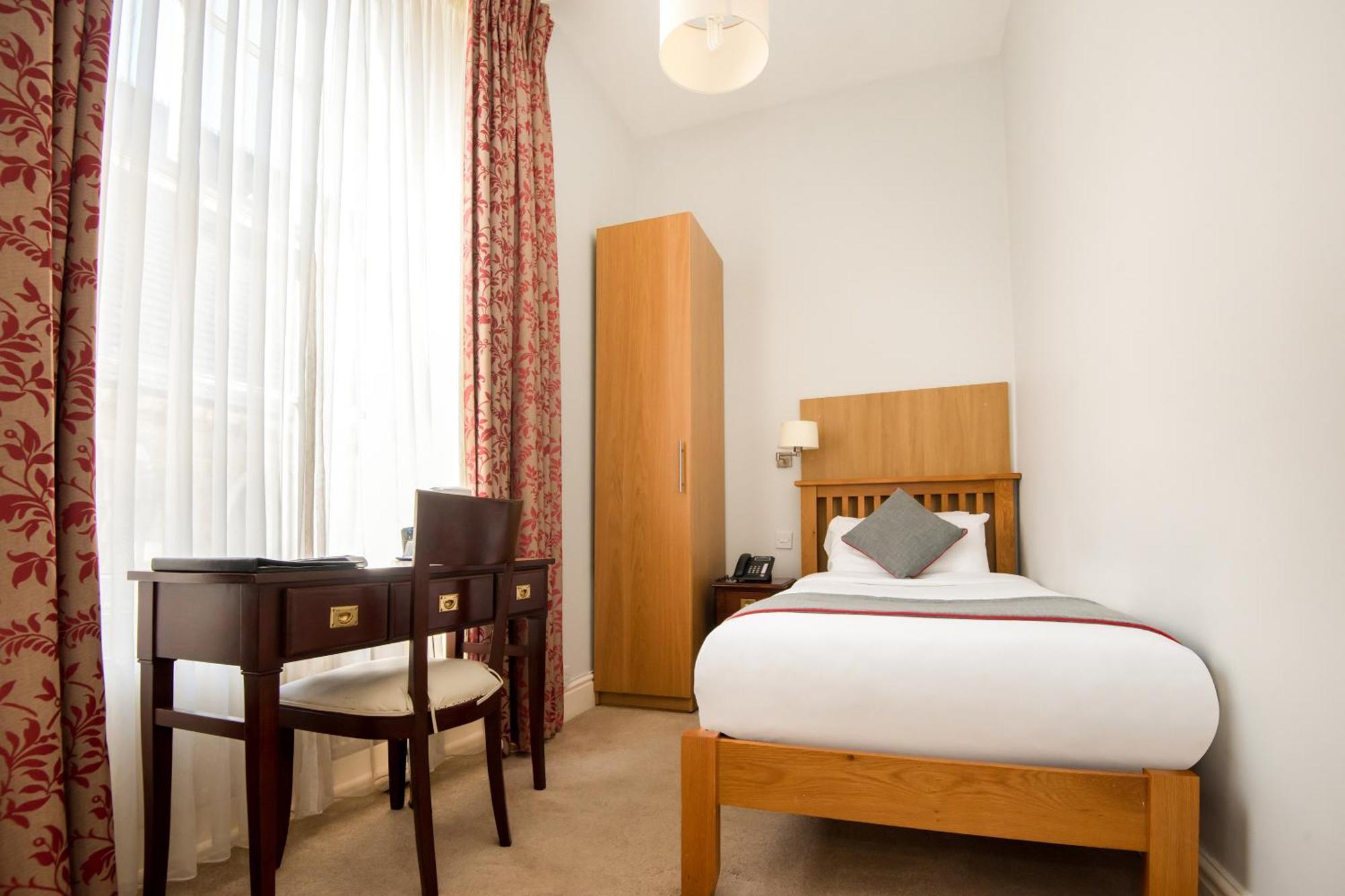 Oyo The Regency, Clifton Bristol Hotel Екстериор снимка