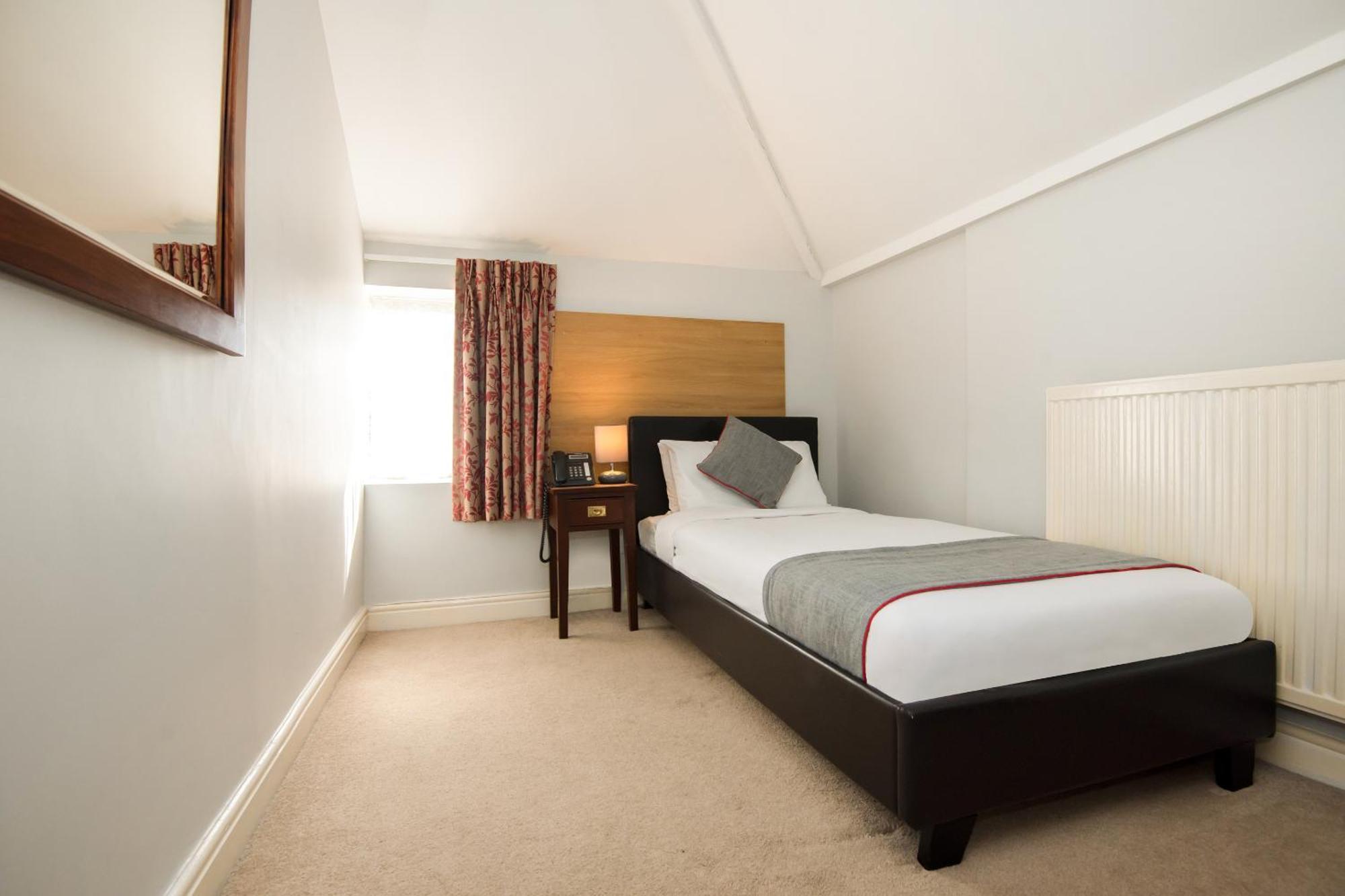 Oyo The Regency, Clifton Bristol Hotel Екстериор снимка
