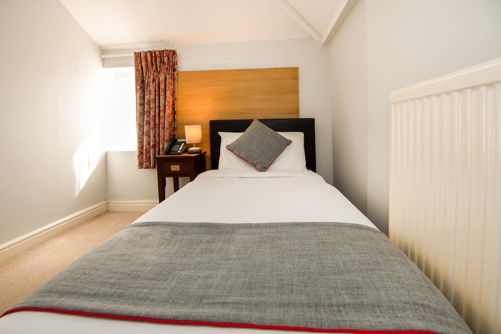 Oyo The Regency, Clifton Bristol Hotel Екстериор снимка
