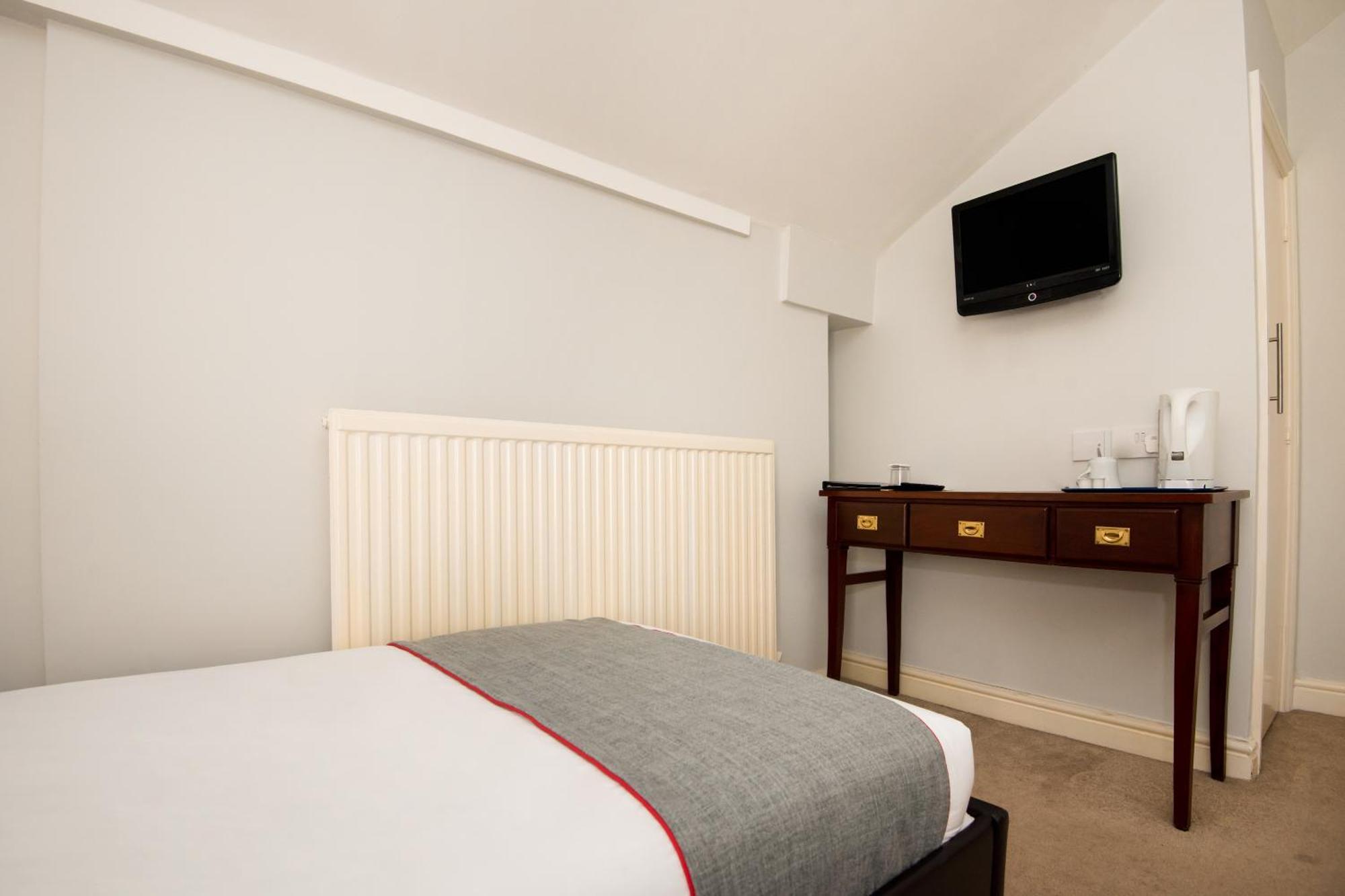 Oyo The Regency, Clifton Bristol Hotel Екстериор снимка