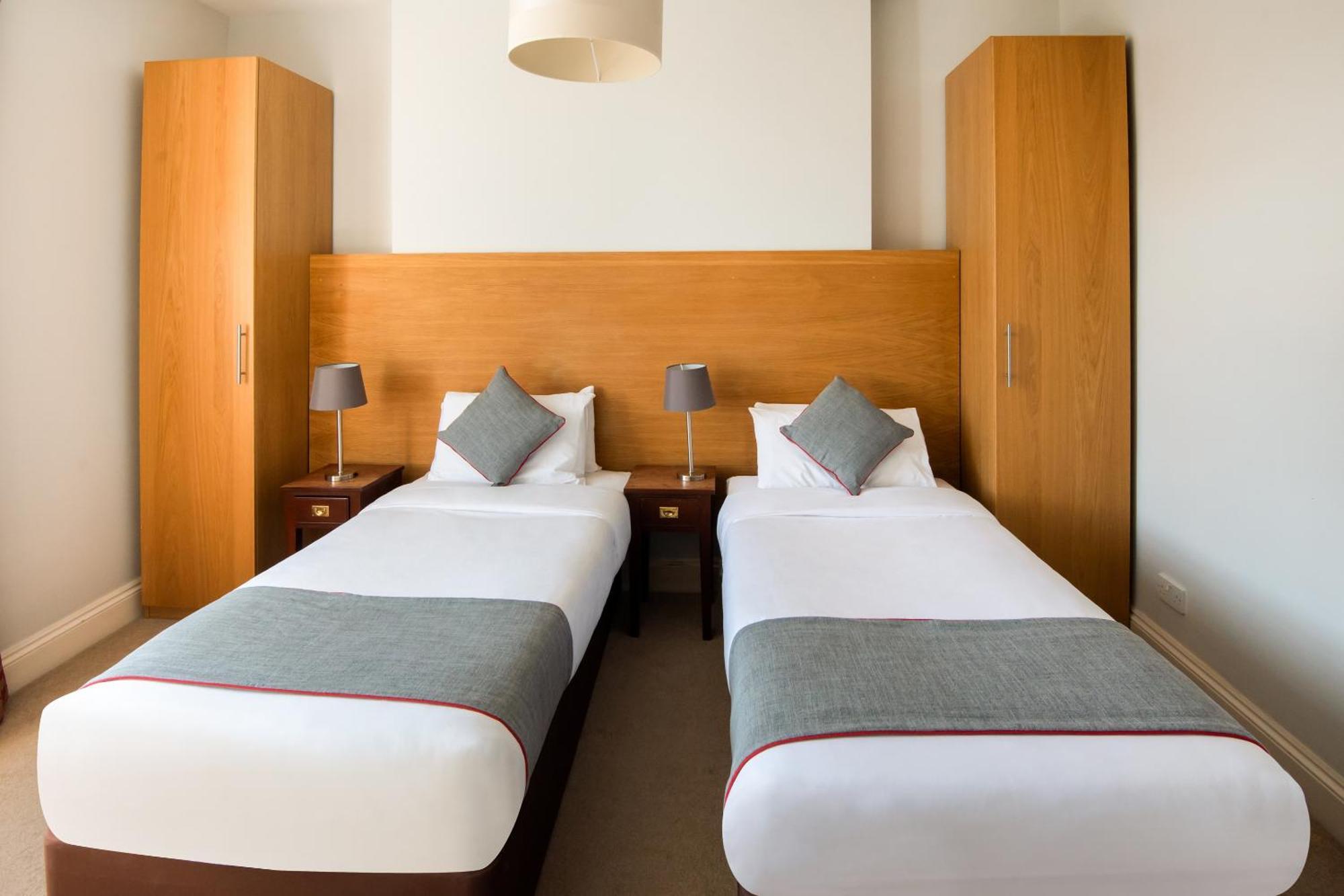 Oyo The Regency, Clifton Bristol Hotel Екстериор снимка