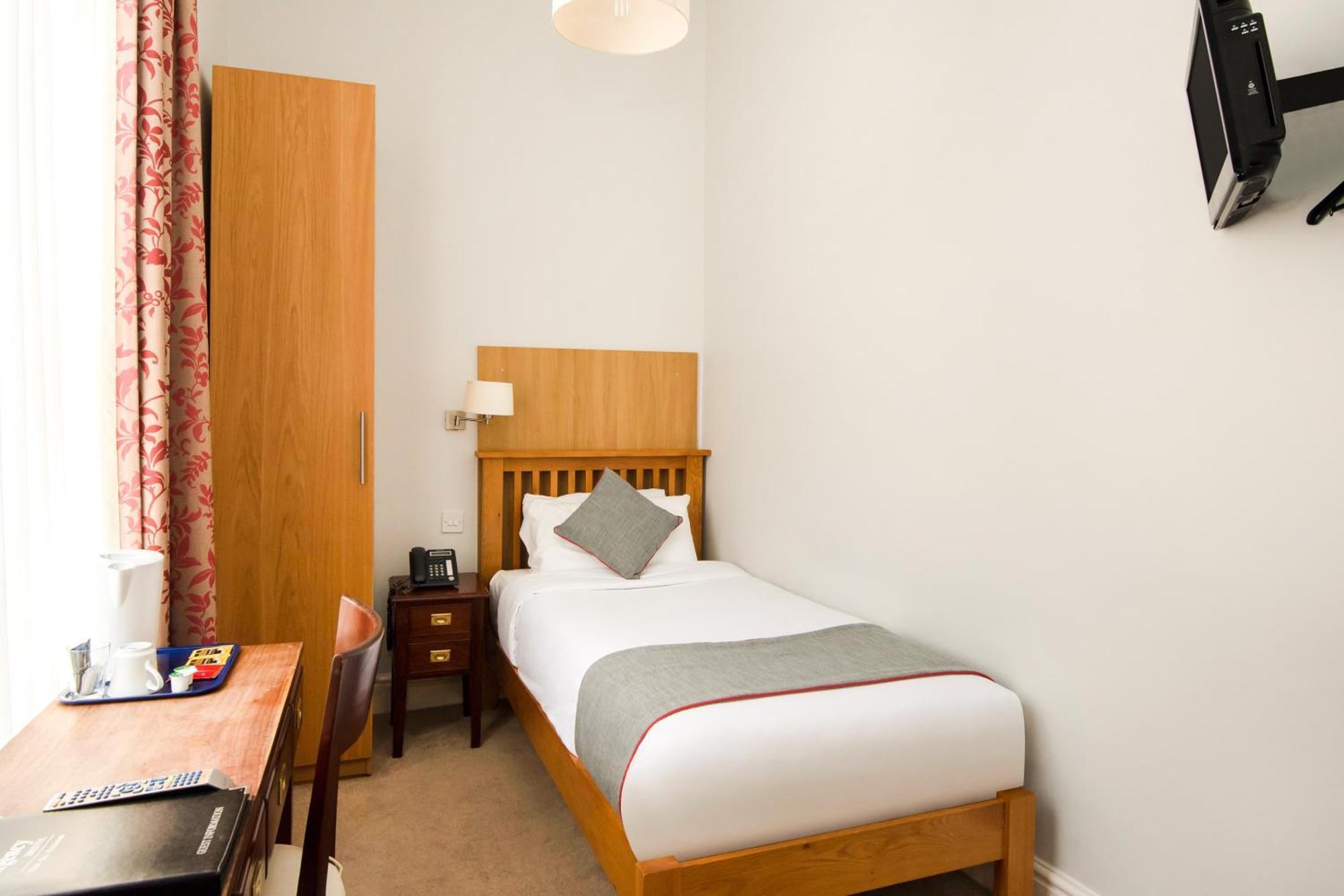 Oyo The Regency, Clifton Bristol Hotel Екстериор снимка