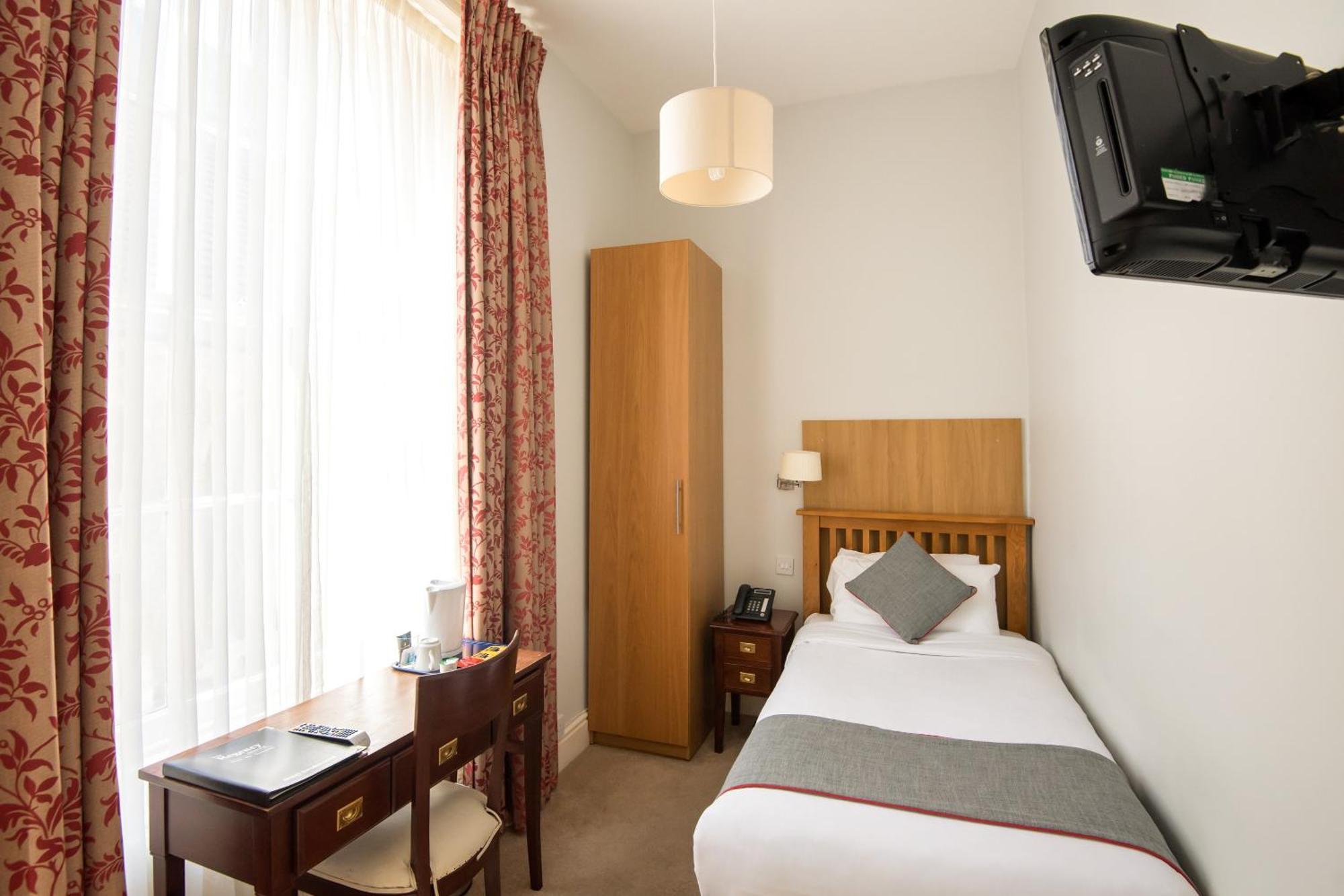 Oyo The Regency, Clifton Bristol Hotel Екстериор снимка