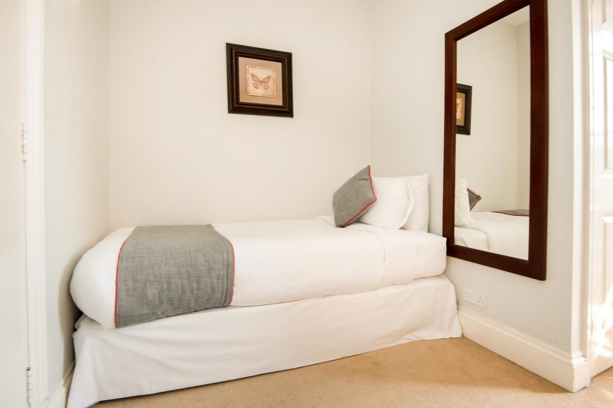 Oyo The Regency, Clifton Bristol Hotel Екстериор снимка