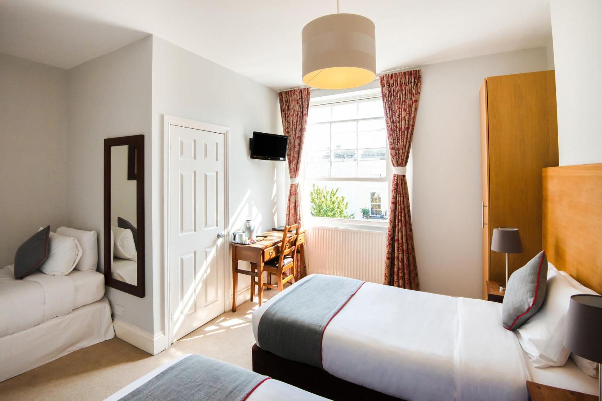 Oyo The Regency, Clifton Bristol Hotel Екстериор снимка