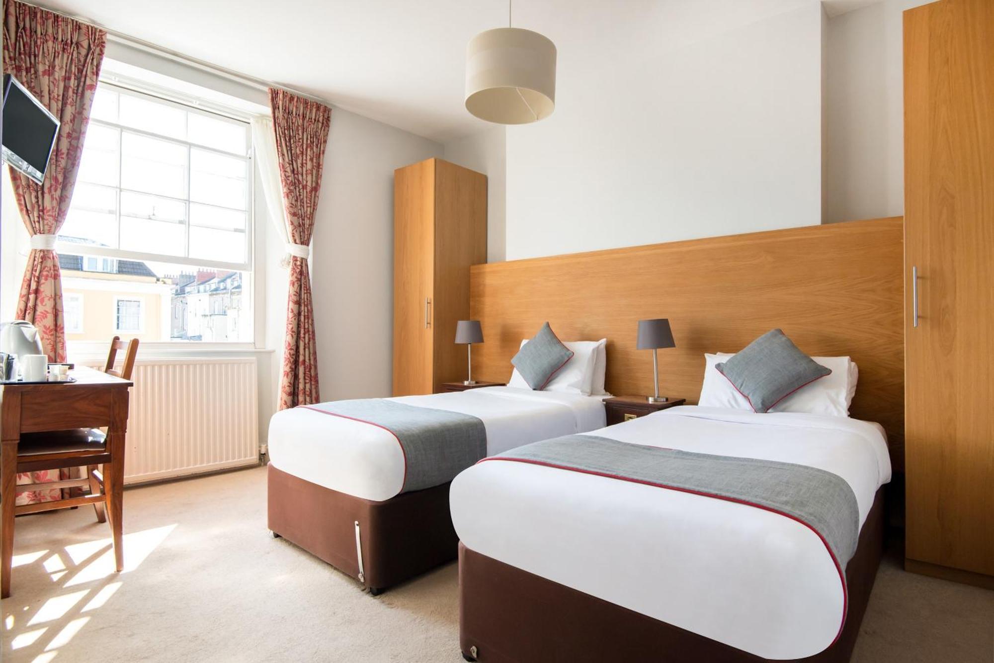 Oyo The Regency, Clifton Bristol Hotel Екстериор снимка